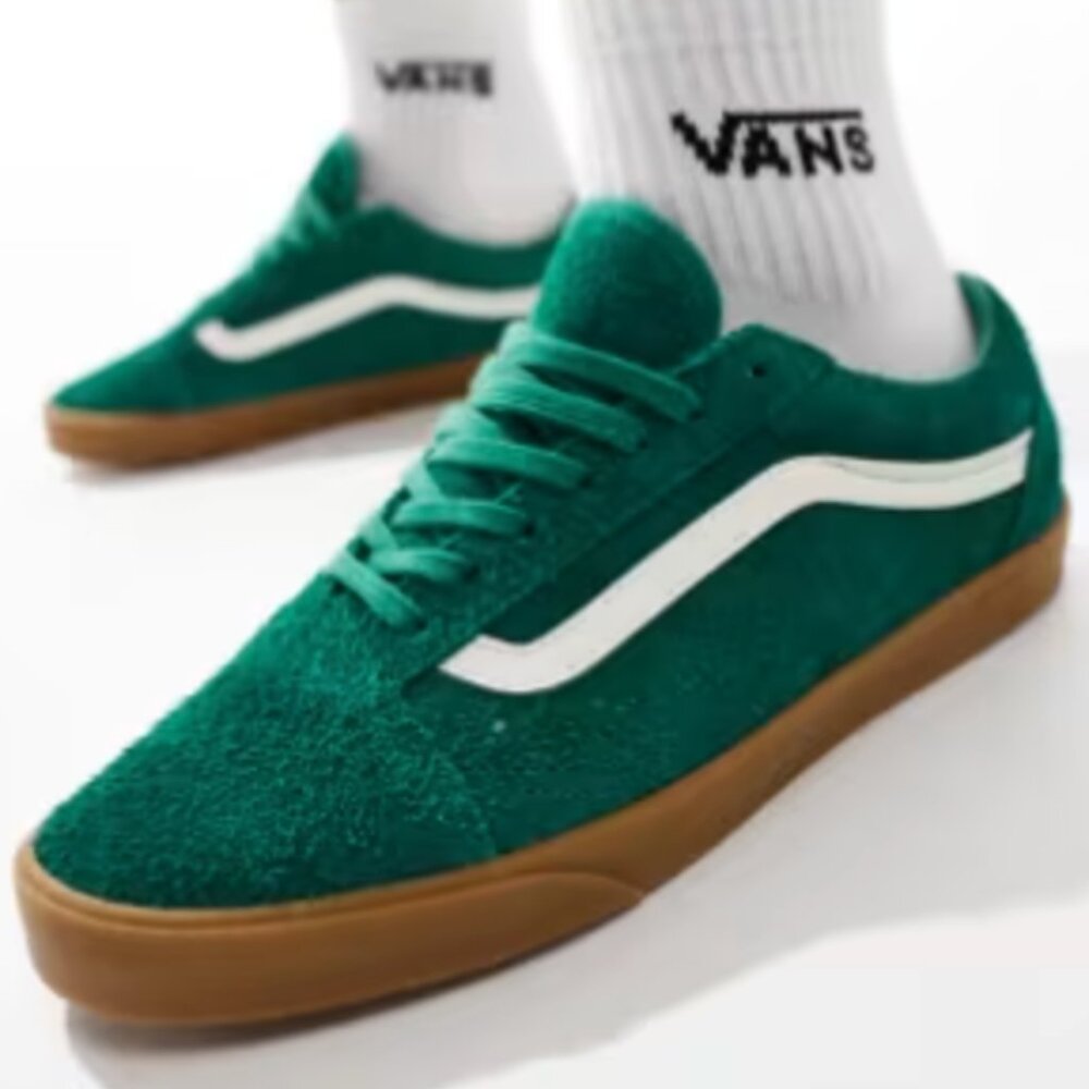 NWT Vans Old Skool Lowpro Fluffy Suede Gum Sole Sneaker - Picture 10 of 10